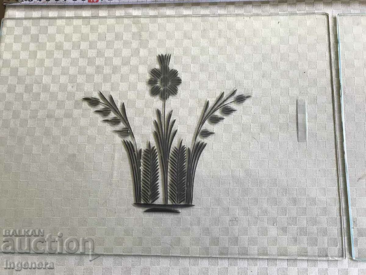 Auction BUFFET DISPLAY GLASS GLASS RETRO ENGRAVED VINTAGE Auction BUFFET DISPLAY GLASS GLASS RETRO ENGRAVED VINTAGE