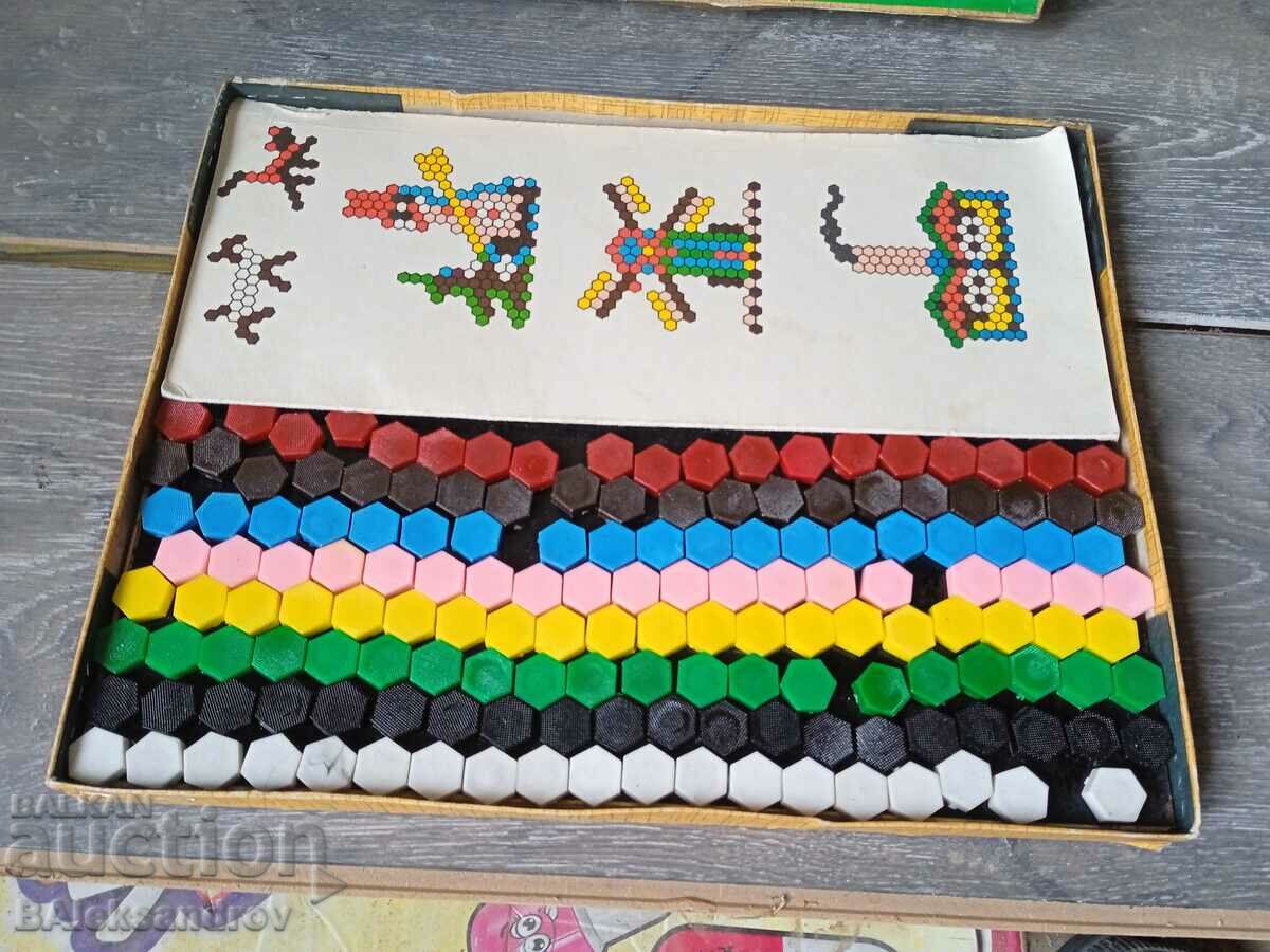 Licitație Vechi mozaic magnetic Licitație Vechi mozaic magnetic