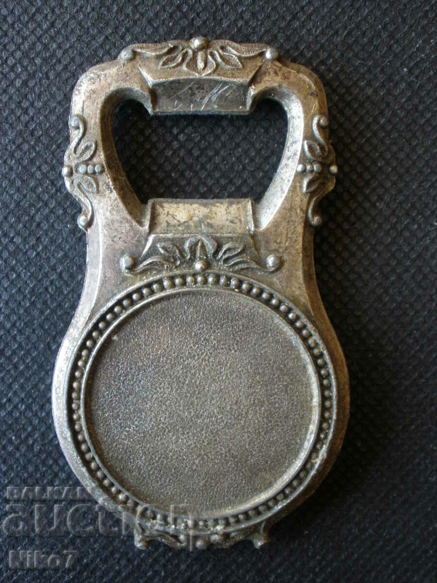Vintage, metal opener - "Napoleon Bonaparte". with price 29.99 BGN | € 15.33 Vintage, metal opener - "Napoleon Bonaparte". with price 29.99 BGN | € 15.33