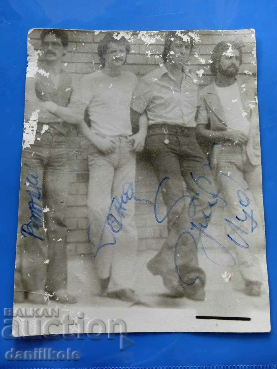 *$*Y*$* SIGNAL GROUP AUTOGRAPHS - PHOTO/CARD *$*Y*$* - 5 *$*Y*$* SIGNAL GROUP AUTOGRAPHS - PHOTO/CARD *$*Y*$* - 5