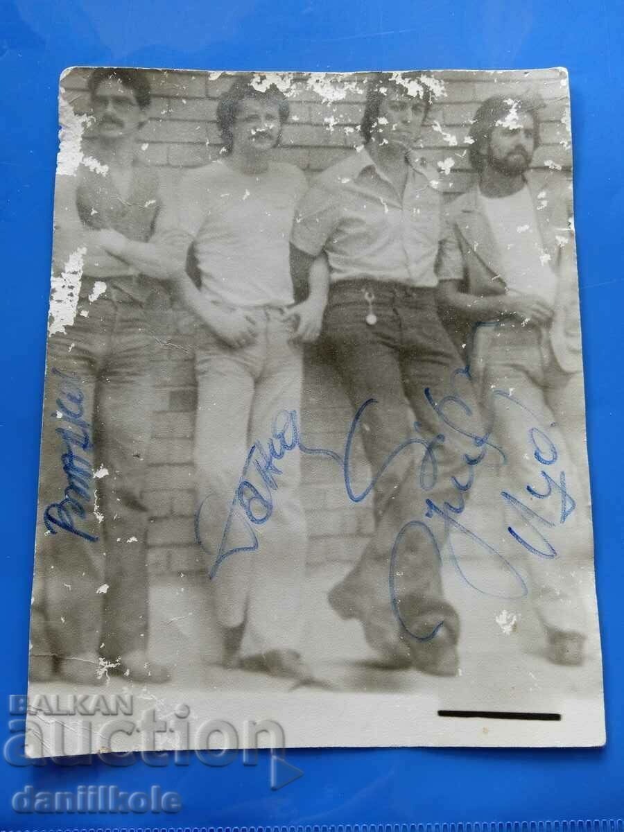 *$*Y*$* SIGNAL GROUP AUTOGRAPHS - PHOTO/CARD *$*Y*$* - 6 *$*Y*$* SIGNAL GROUP AUTOGRAPHS - PHOTO/CARD *$*Y*$* - 6