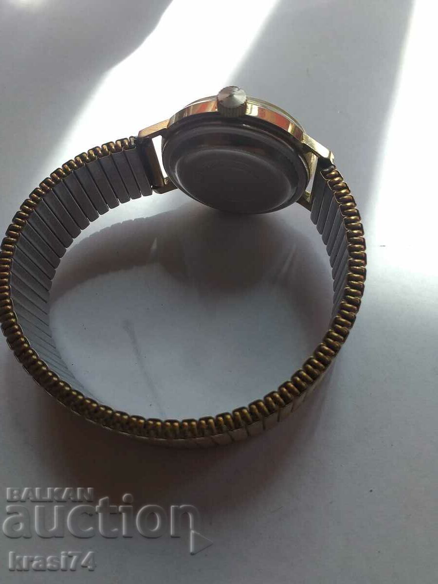 Gold plated watch with price 30.00 BGN | € 15.34 Gold plated watch with price 30.00 BGN | € 15.34