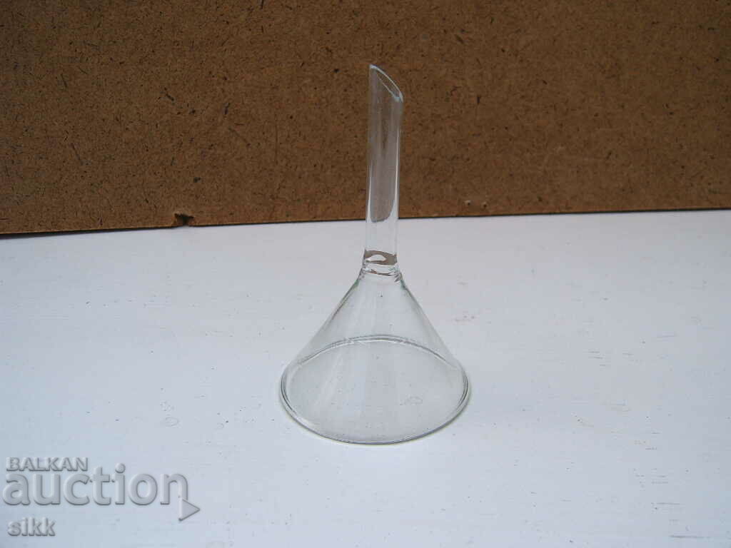 glass funnel