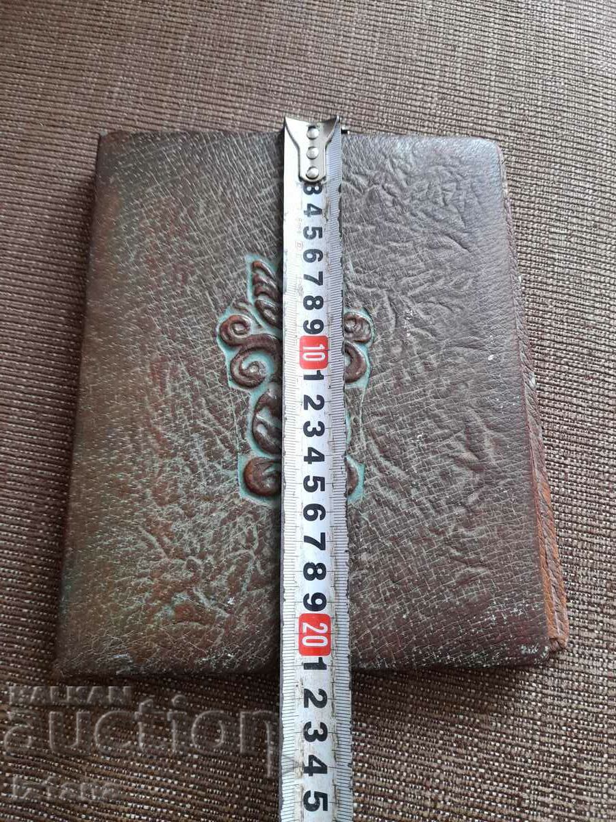 An old leather folder - 5 An old leather folder - 5