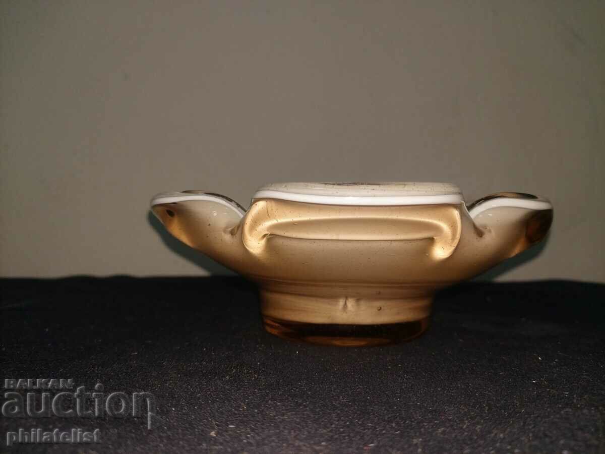 Gift ashtray - Colored glass with price 9.00 BGN | € 4.60 Gift ashtray - Colored glass with price 9.00 BGN | € 4.60