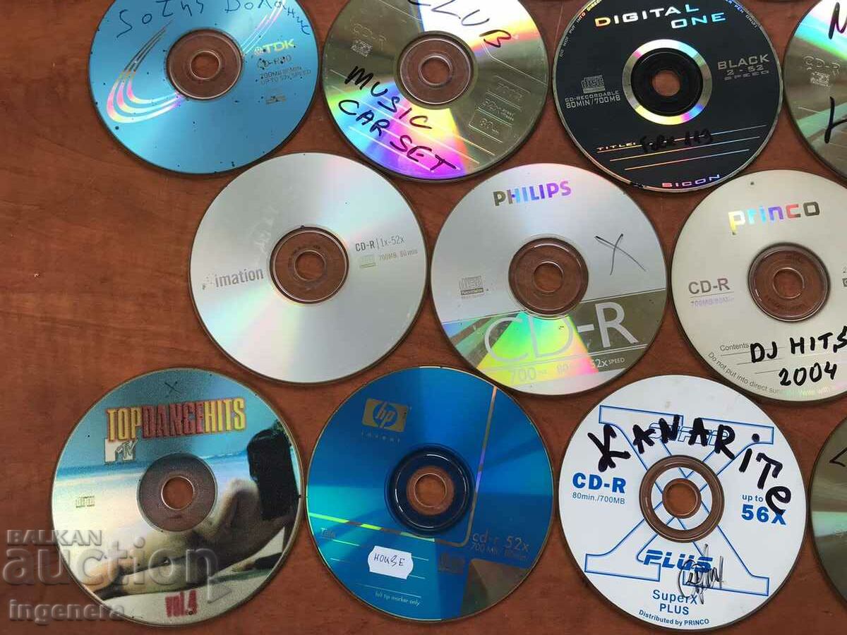 SD CD MUSIC - 23 PCS - 5 SD CD MUSIC - 23 PCS - 5