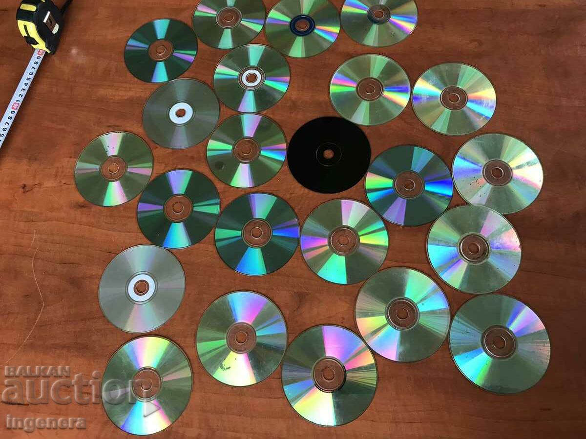 SD CD MUSIC - 23 PCS - 6 SD CD MUSIC - 23 PCS - 6