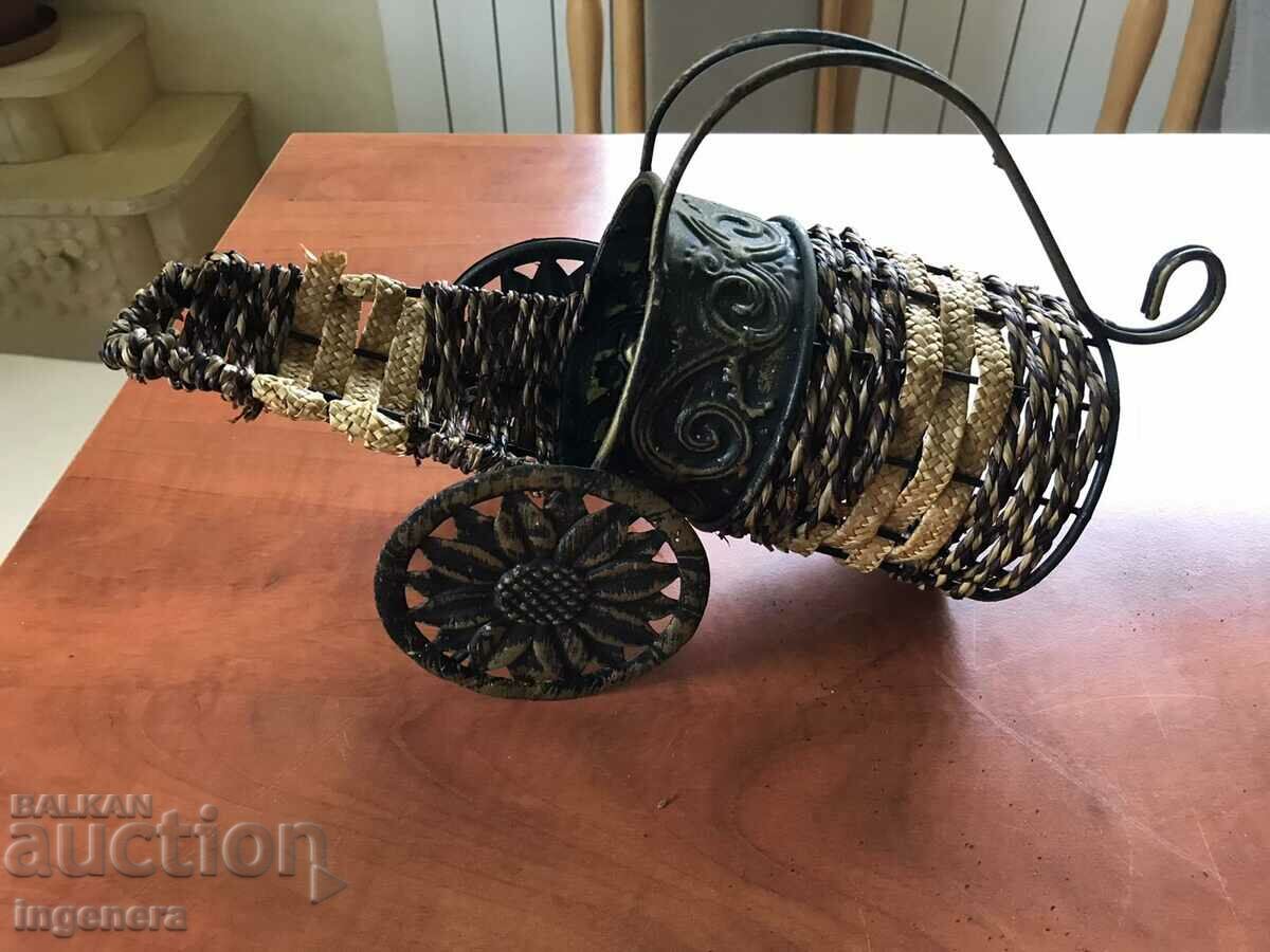METAL AND BRAID WINE BOTTLE HOLDER with price 21.00 BGN | € 10.74 METAL AND BRAID WINE BOTTLE HOLDER with price 21.00 BGN | € 10.74
