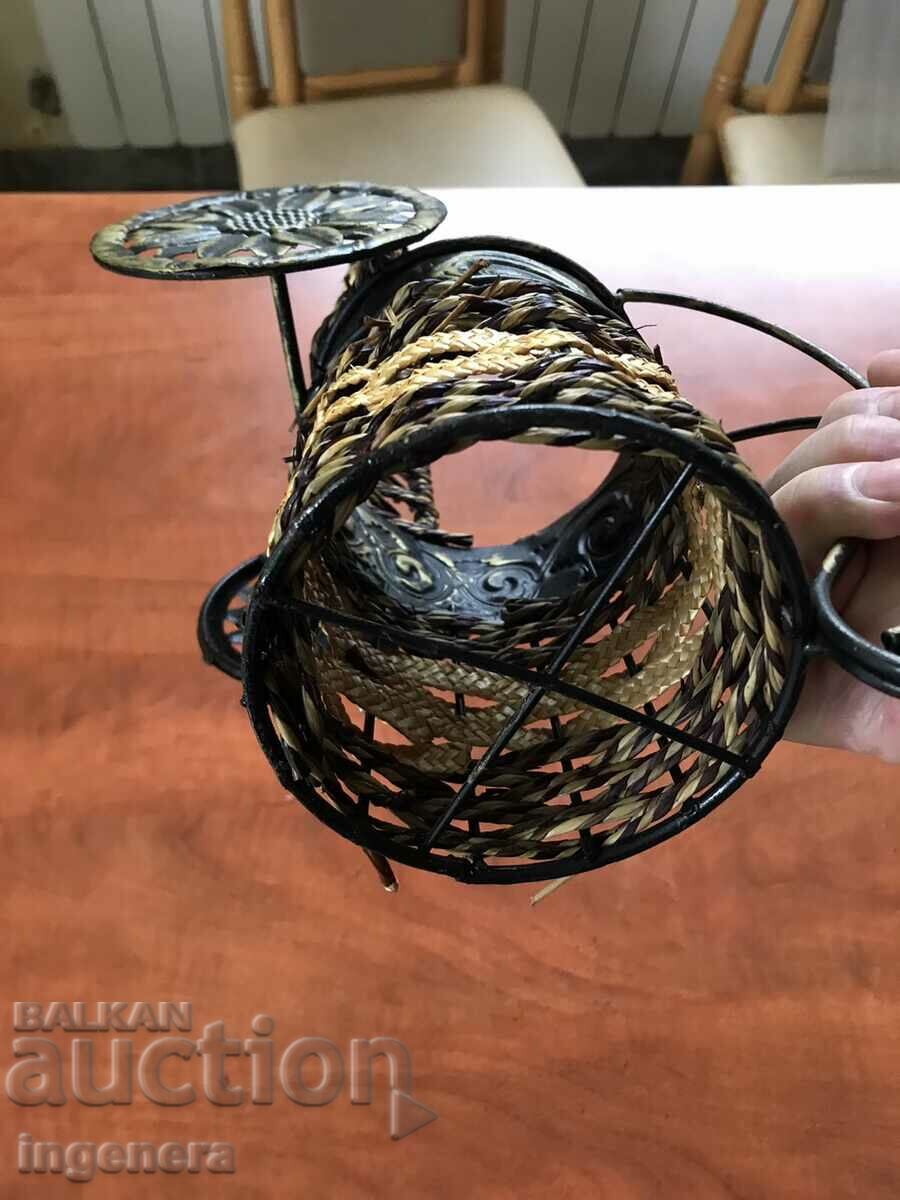 Delivery of METAL AND BRAID WINE BOTTLE HOLDER Delivery of METAL AND BRAID WINE BOTTLE HOLDER