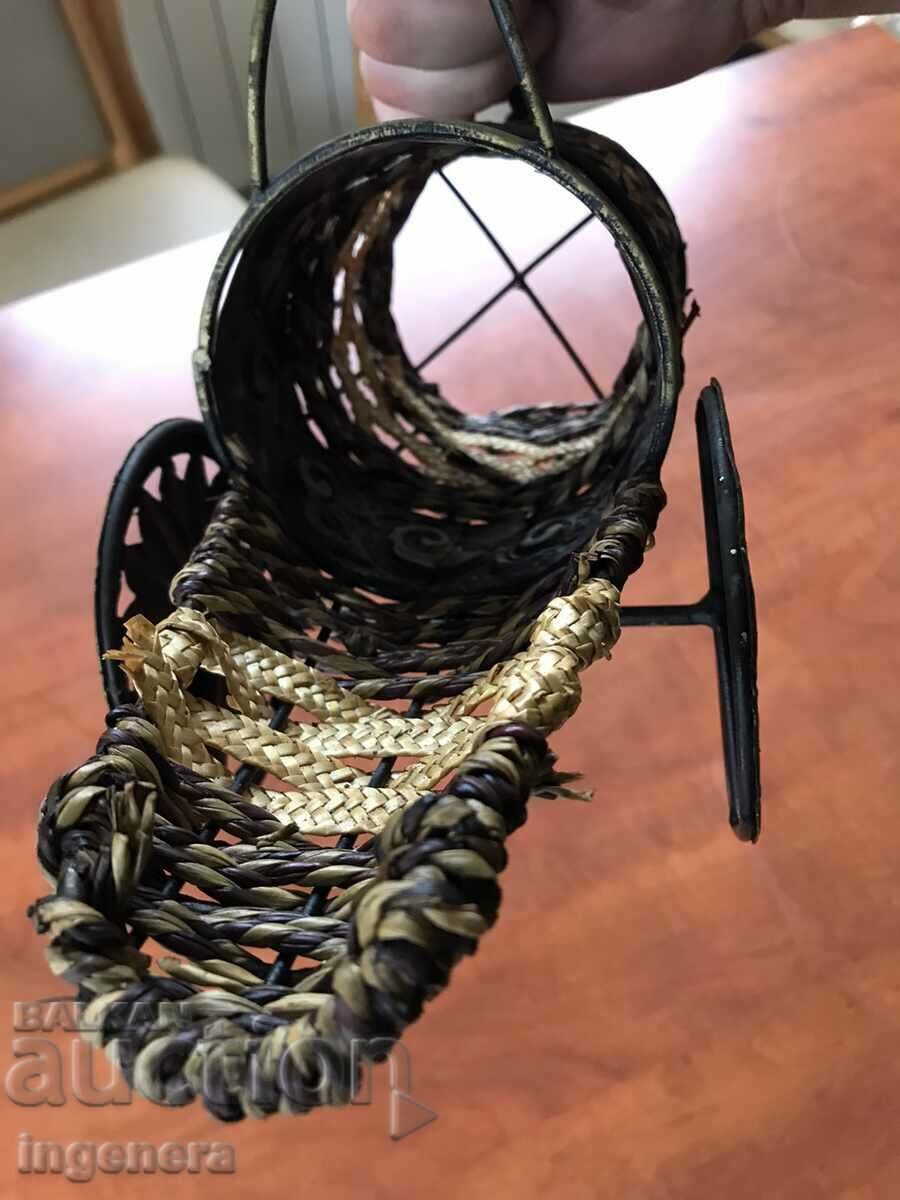 METAL AND BRAID WINE BOTTLE HOLDER - 6 METAL AND BRAID WINE BOTTLE HOLDER - 6