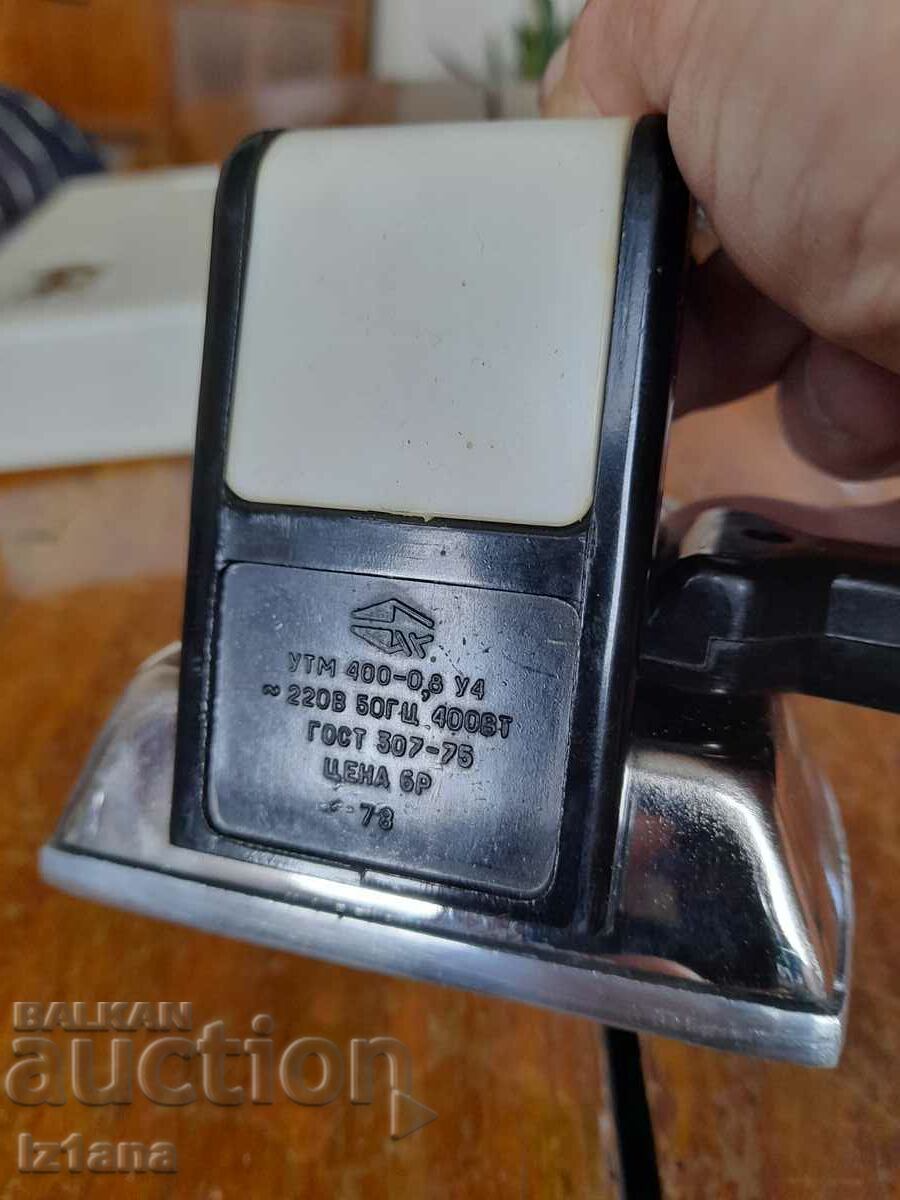 Παράδοση Παλιά ηλεκτρικό σίδερο