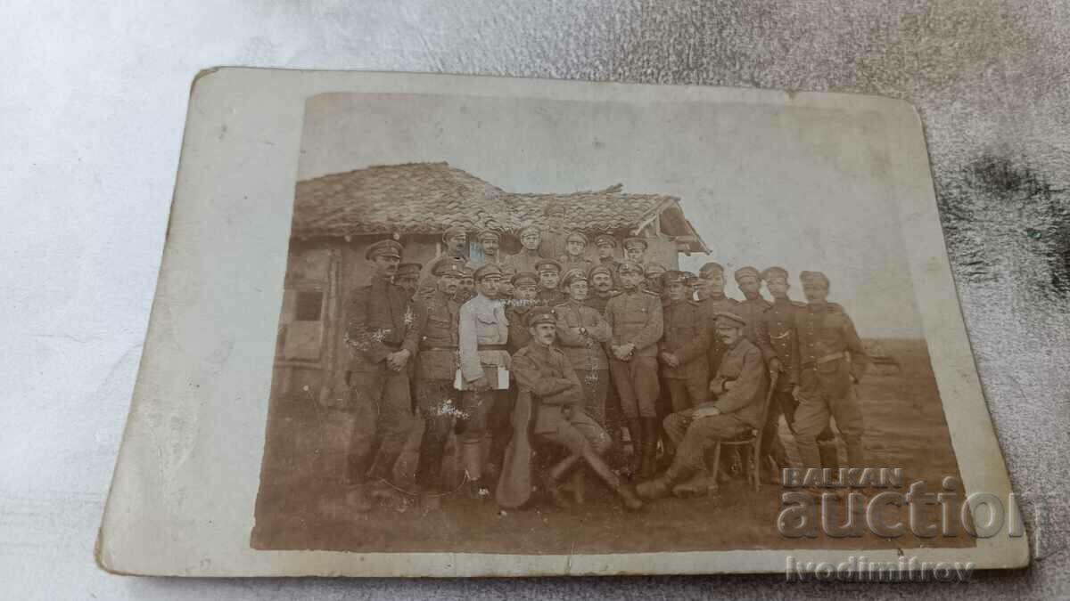 Снимка Офицери и войници на фронта 1917 ПСВ
