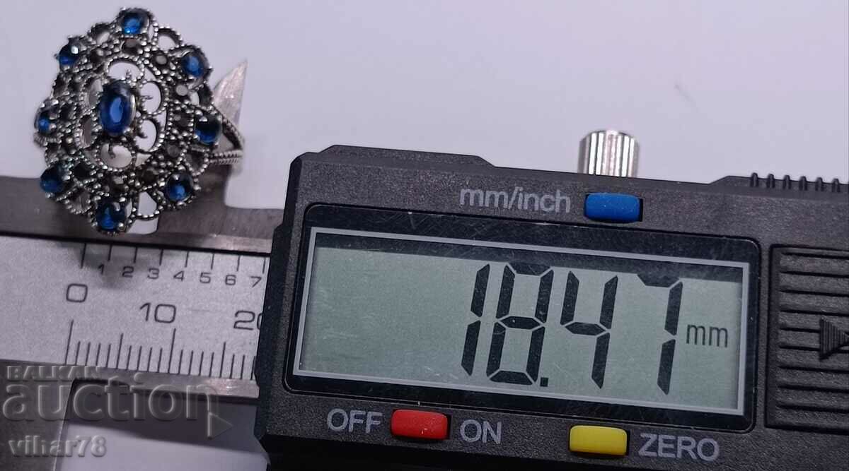 WOMEN'S SILVER RING - 5 WOMEN'S SILVER RING - 5