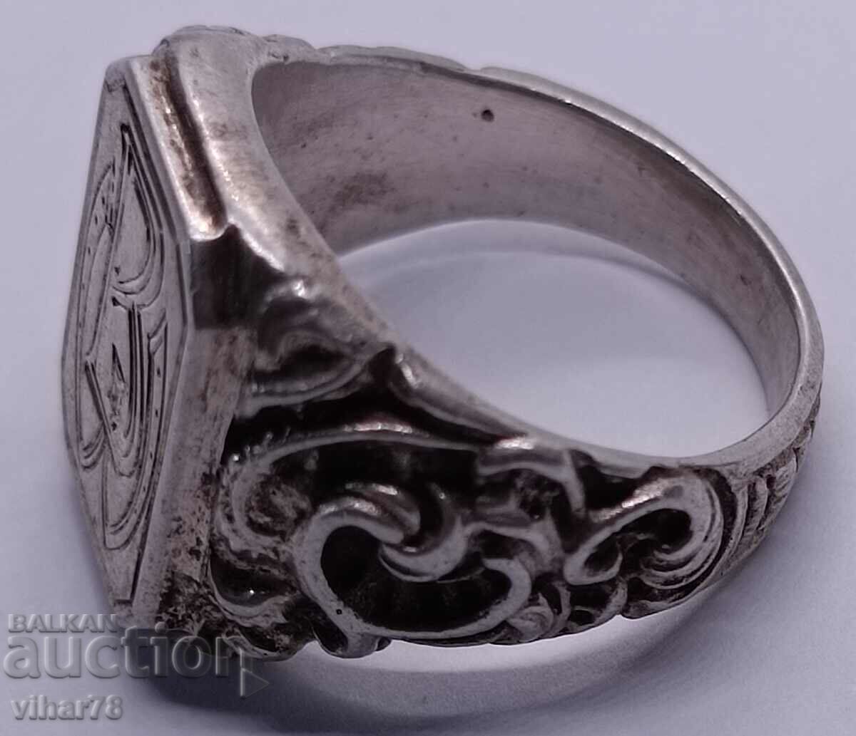 Auction  SILVER RING