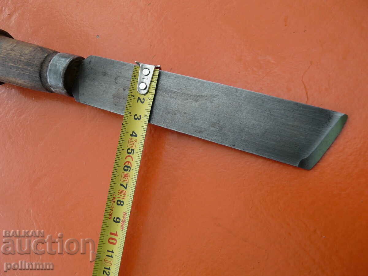 Old solid GOLDENBERG chisel with price 50.00 BGN | € 25.56