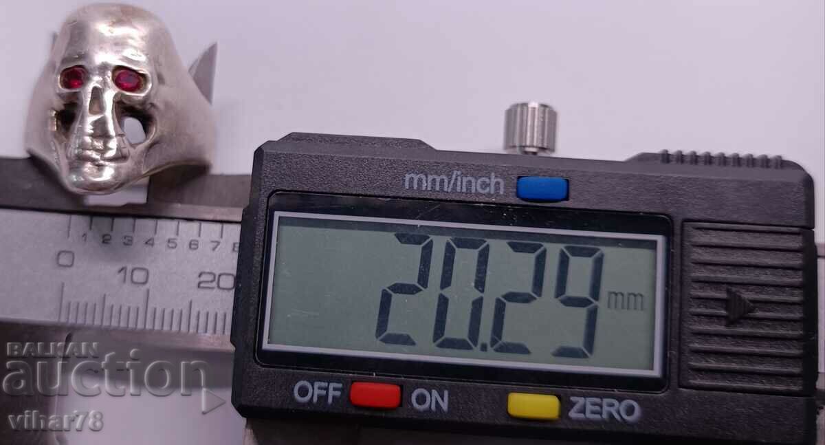 Доставка на СРЕБЪРЕН ПРЪСТЕН-ЧЕРЕП Доставка на СРЕБЪРЕН ПРЪСТЕН-ЧЕРЕП