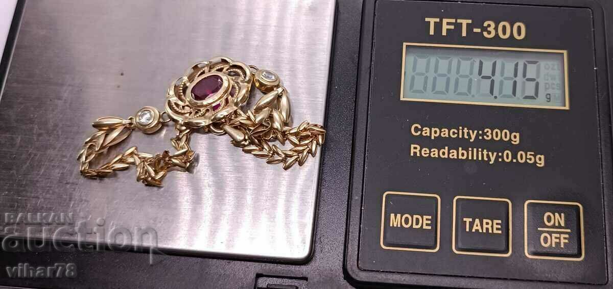 Delivery of 14 carat gold bracelet - personal delivery only Delivery of 14 carat gold bracelet - personal delivery only