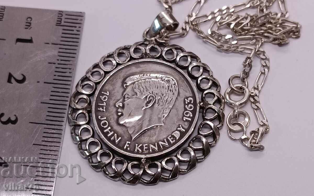 Licitație Pandantiv din argint Licitație Pandantiv din argint