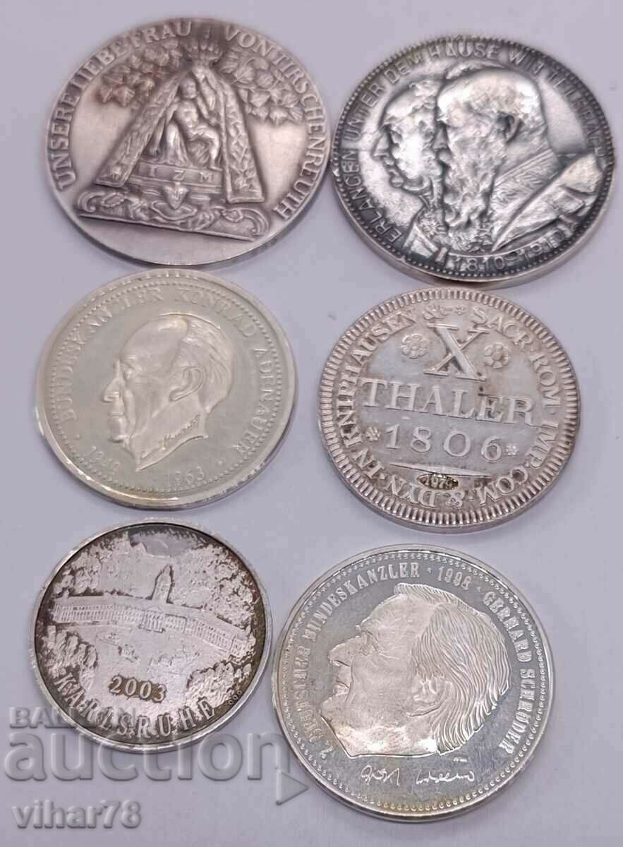 Lot of silver plaques with price 279.99 BGN | € 143.16 Lot of silver plaques with price 279.99 BGN | € 143.16