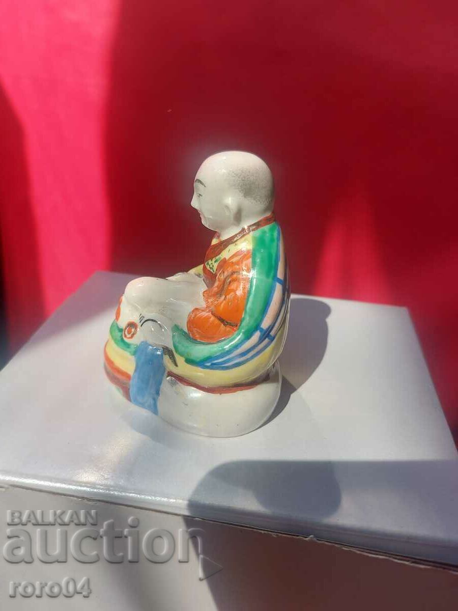 STARA ΑΓΑΛΜΑΤΙΔΙΟ πορσελάνη με τιμή 40.50 BGN | € 20.71 STARA ΑΓΑΛΜΑΤΙΔΙΟ πορσελάνη με τιμή 40.50 BGN | € 20.71