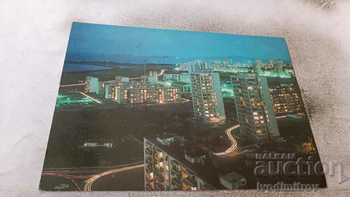Καρτ ποστάλ Burgas Quarter Izgrev - νυχτερινή θέα 1978