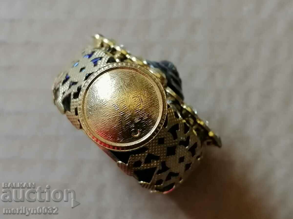 Delivery of Perfume bottle, bottle, muskal, bottle, Prague Delivery of Perfume bottle, bottle, muskal, bottle, Prague