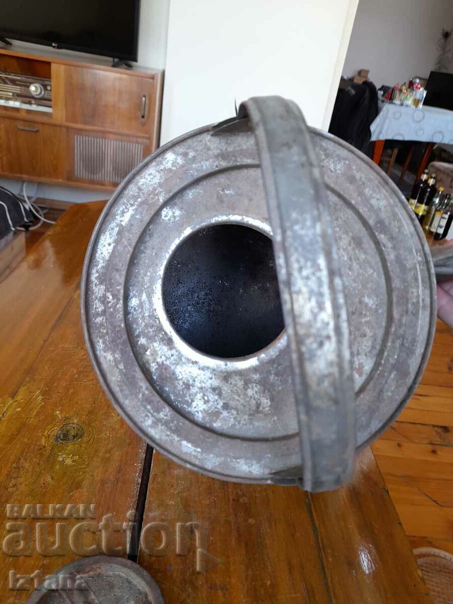 Old metal watering can - 5 Old metal watering can - 5