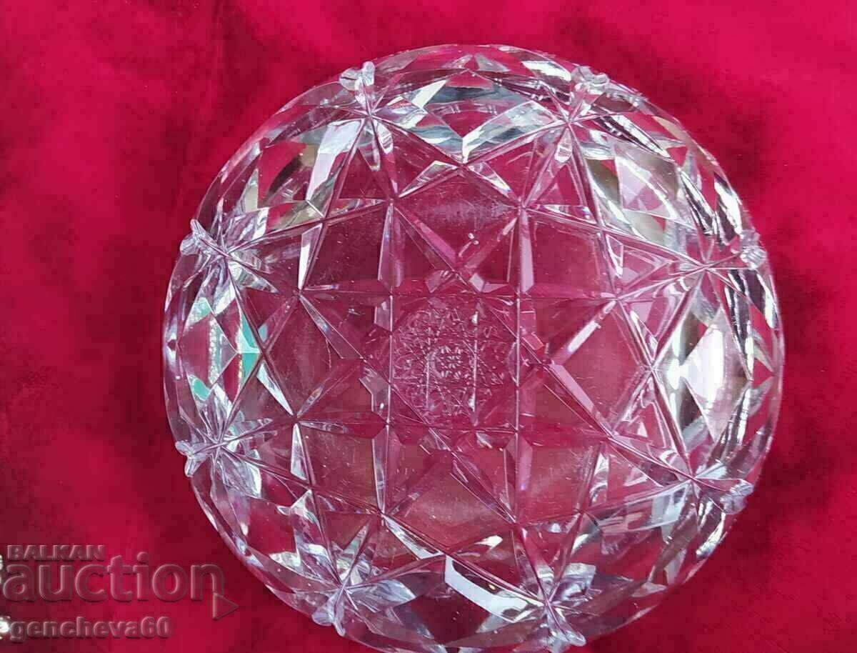 Beautiful lead crystal fruit bowl with price 35.00 BGN | € 17.90 Beautiful lead crystal fruit bowl with price 35.00 BGN | € 17.90