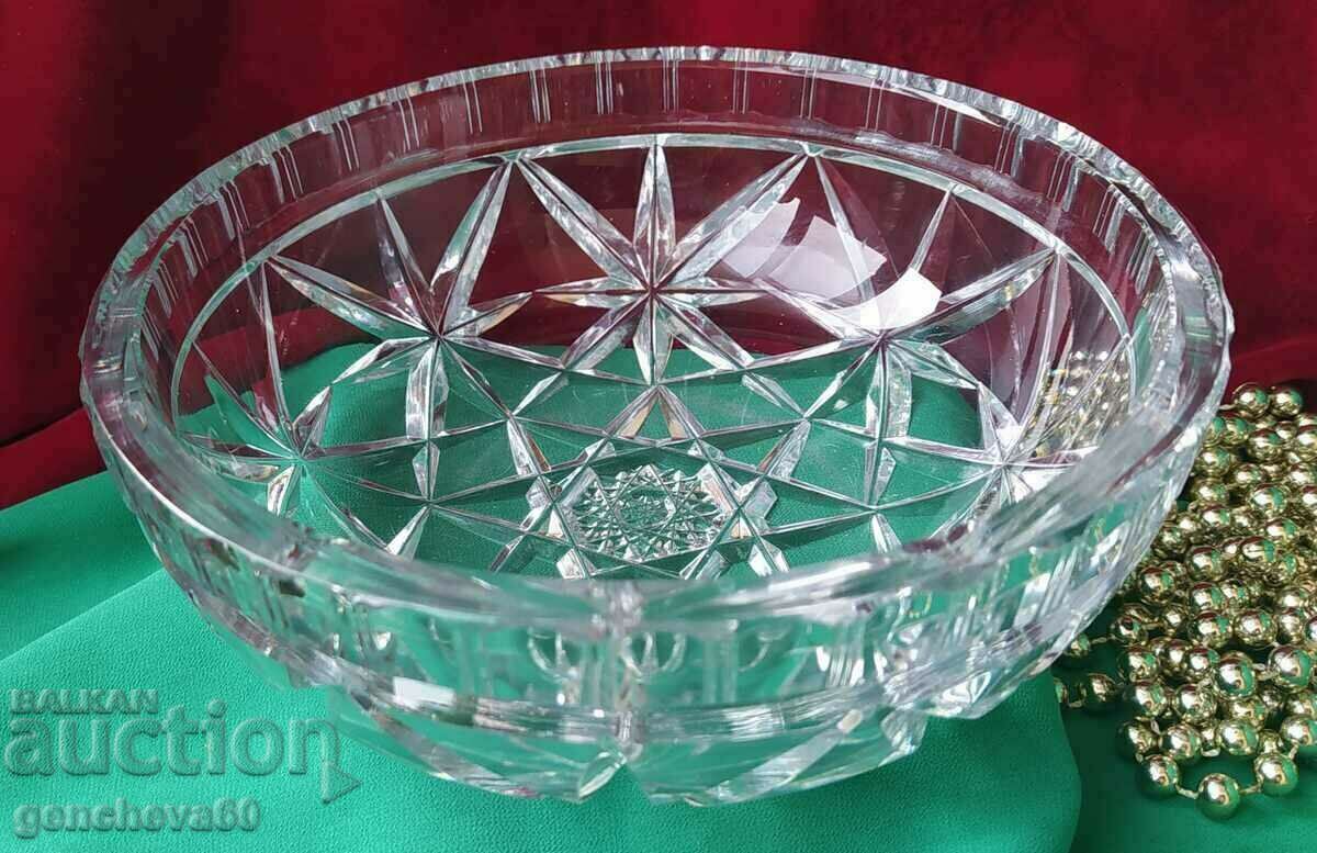 Beautiful lead crystal fruit bowl