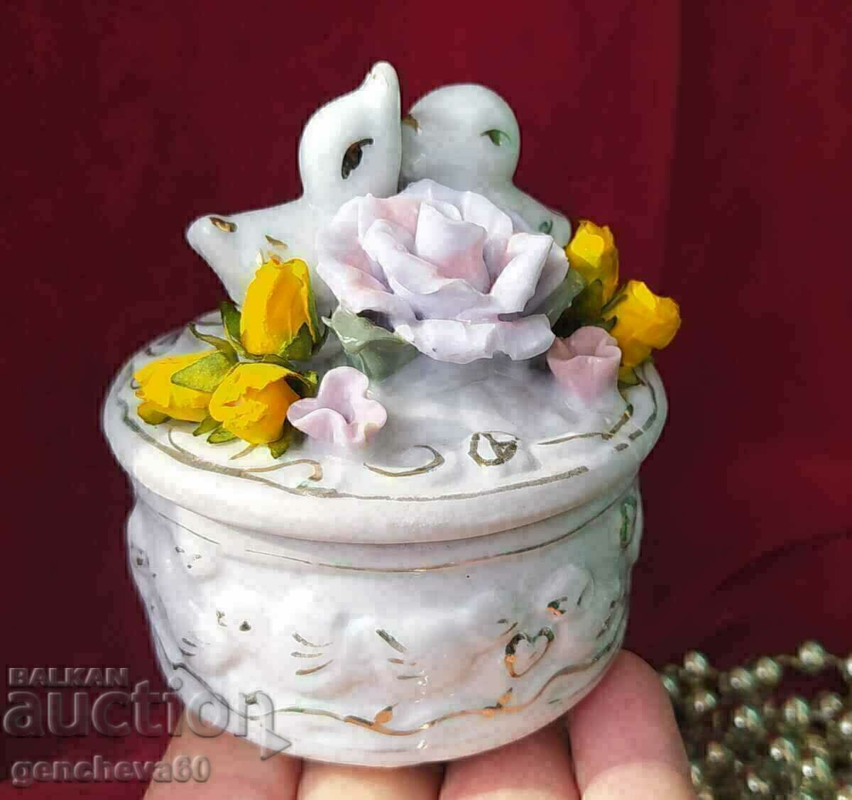 Verigheta VINTAGE/cutie pentru pui Verigheta VINTAGE/cutie pentru pui