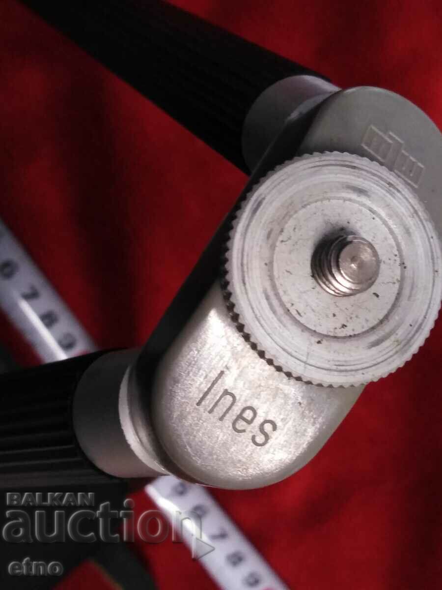 Brand new camera tripod with case, tripod with price 65.00 BGN | € 33.23 Brand new camera tripod with case, tripod with price 65.00 BGN | € 33.23