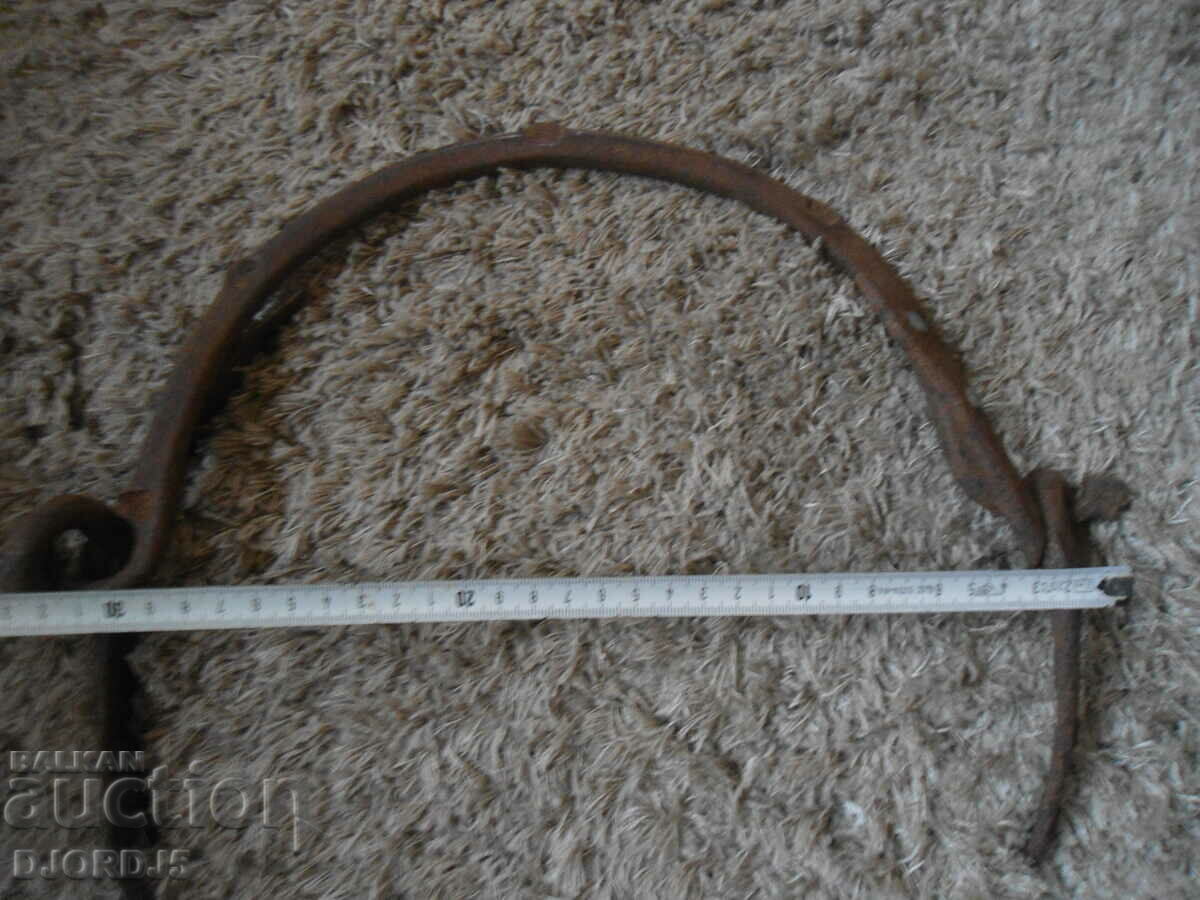 Delivery of Old handle with copper boiler hinges Delivery of Old handle with copper boiler hinges