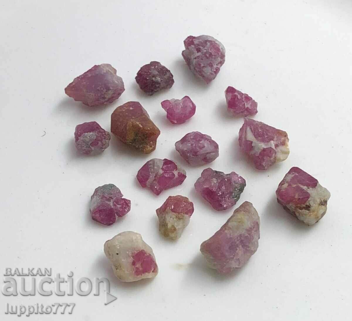 Φυσική όψη ρουμπινιού ποιότητας 61 καρατίων - παρτίδα 16 τεμαχίων με τιμή 395.00 BGN | € 201.96 Φυσική όψη ρουμπινιού ποιότητας 61 καρατίων - παρτίδα 16 τεμαχίων με τιμή 395.00 BGN | € 201.96