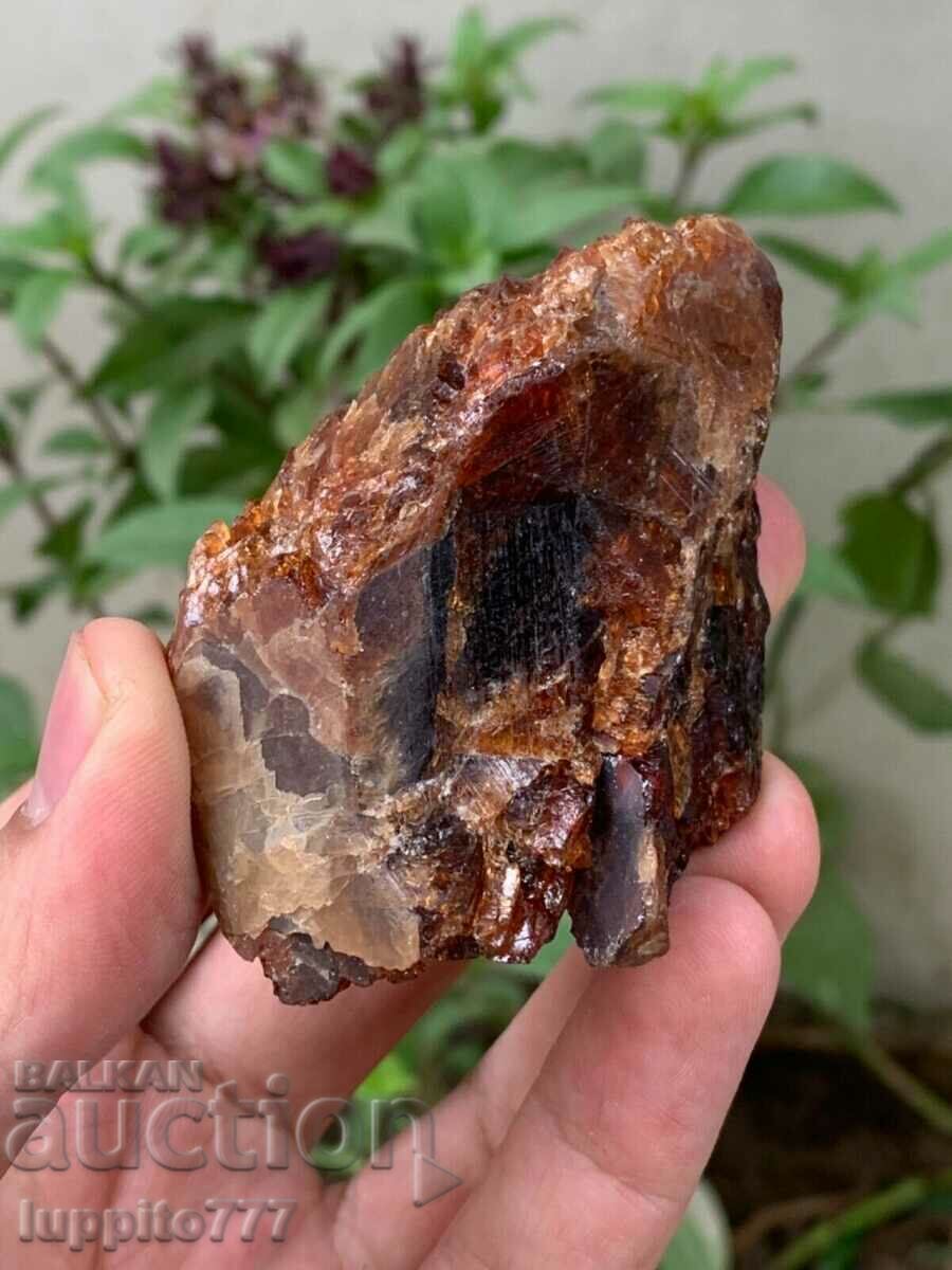 Auction natural garnet hesonite on matrix 164 grams Auction natural garnet hesonite on matrix 164 grams