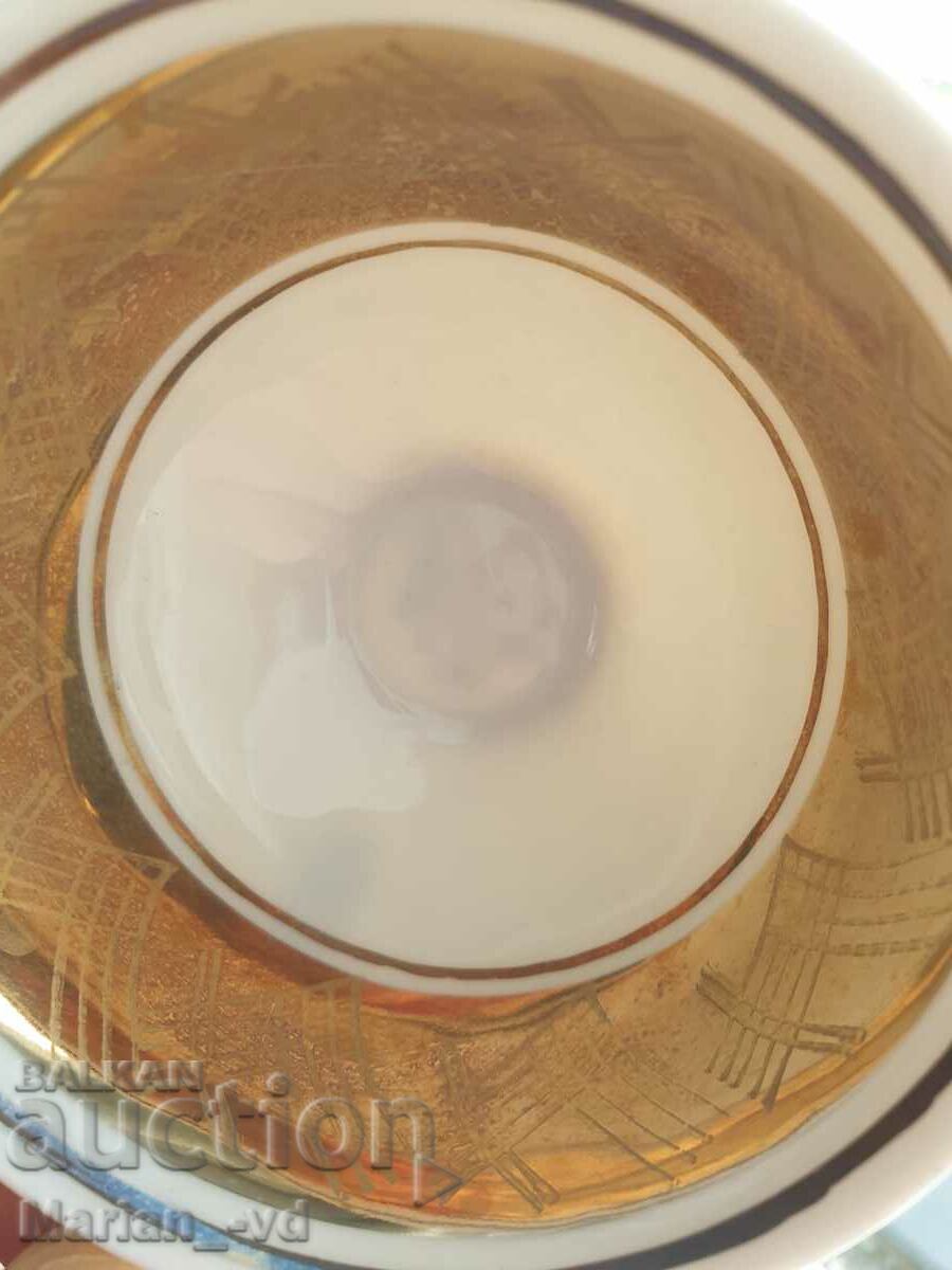 Delivery of Old gilt porcelain cups with two Bavaria seals Delivery of Old gilt porcelain cups with two Bavaria seals