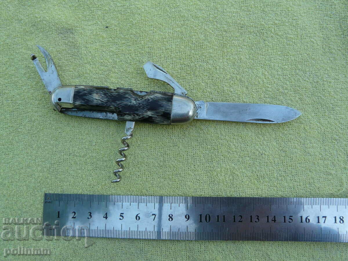 German folding knife - 247 with price 30.00 BGN | € 15.34 German folding knife - 247 with price 30.00 BGN | € 15.34