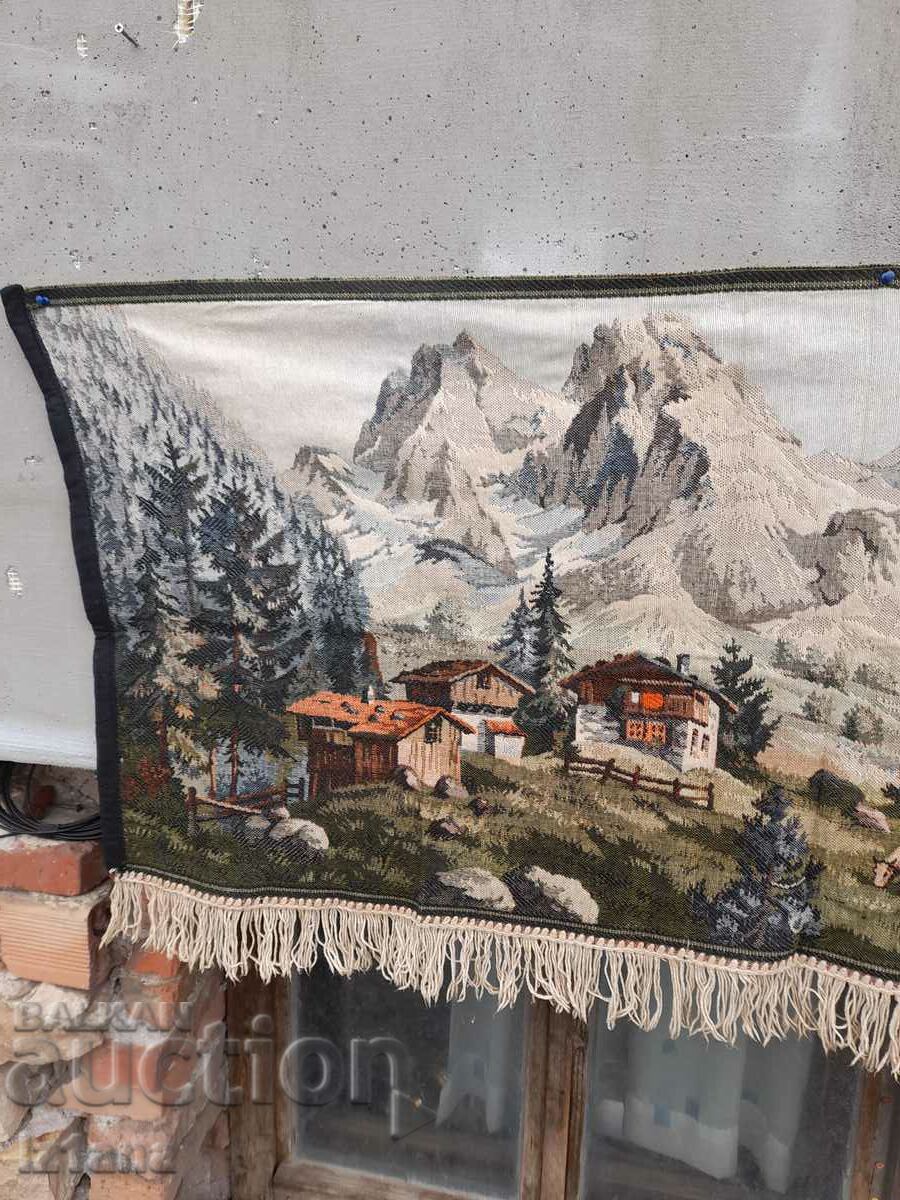 Auction An old hacker, wall cover Auction An old hacker, wall cover