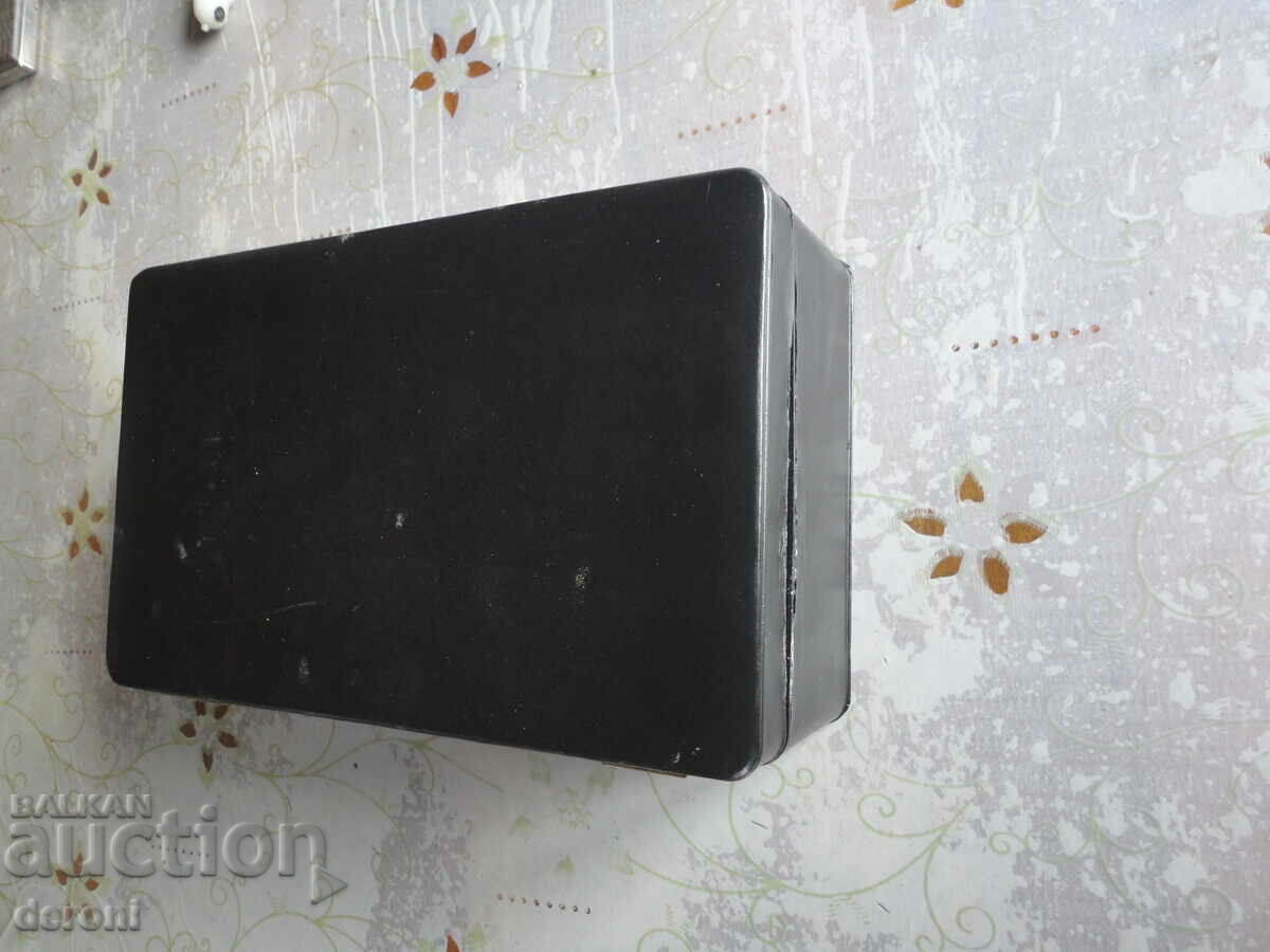 Μια υπέροχη ελβετική κοσμηματοθήκη με τιμή 25.00 BGN | € 12.78 Μια υπέροχη ελβετική κοσμηματοθήκη με τιμή 25.00 BGN | € 12.78