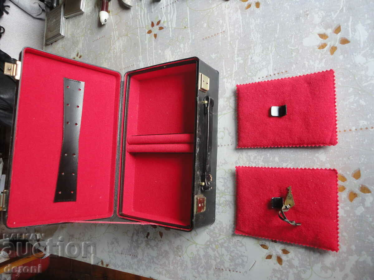 Μια υπέροχη ελβετική κοσμηματοθήκη - 6 Μια υπέροχη ελβετική κοσμηματοθήκη - 6