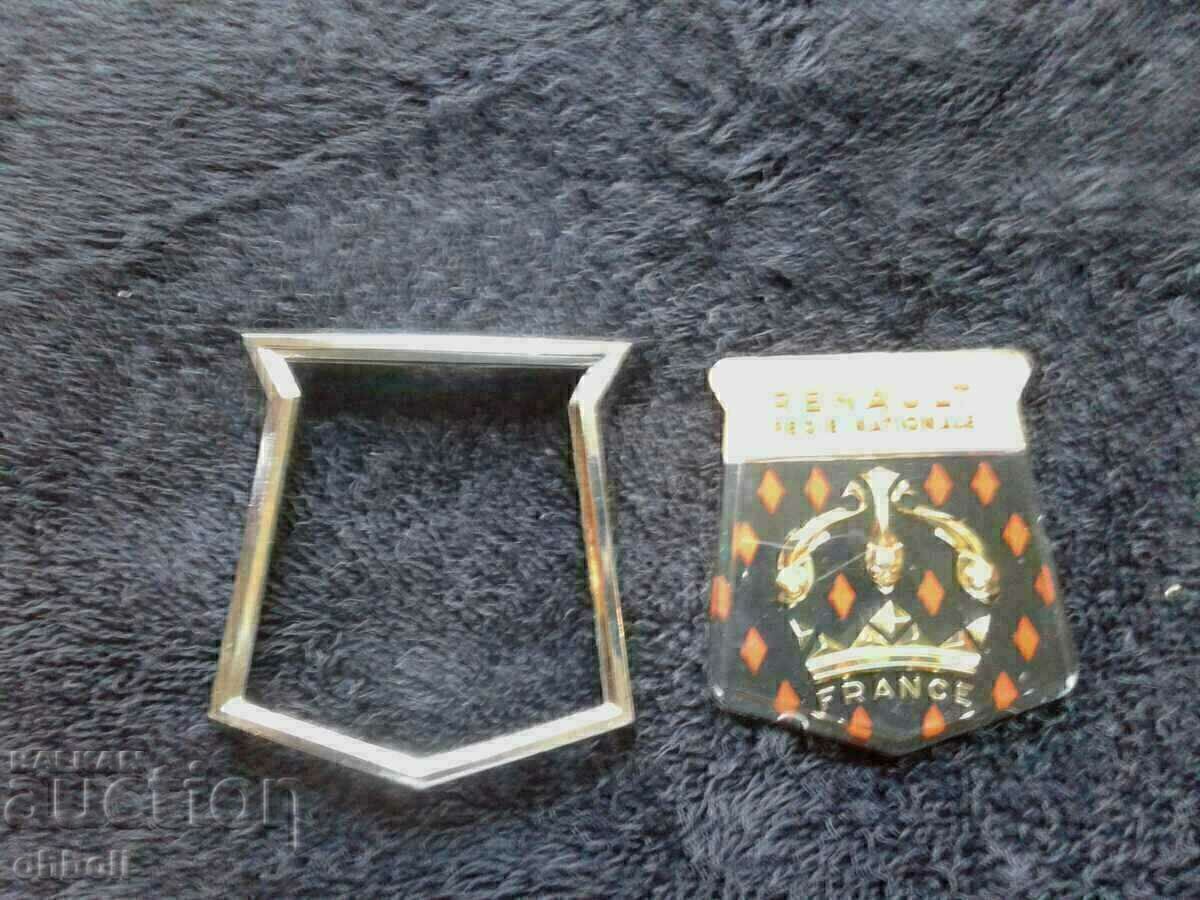 emblema Renault Dauphin cu preț € 50.00 | 97.79 BGN