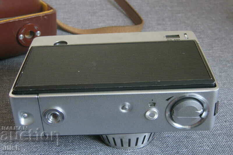 Delivery of Pentacon KW Prakti old camera