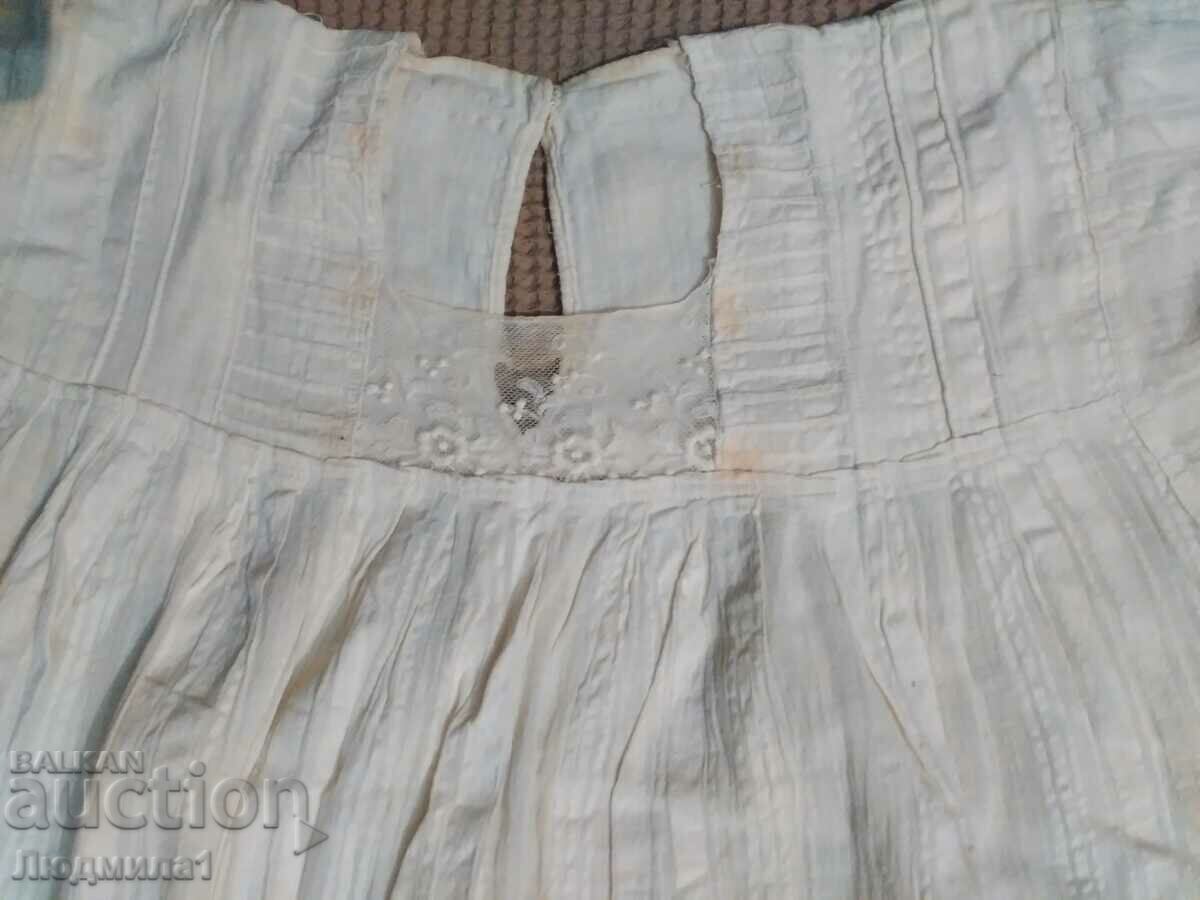 AUTHENTIC OLD SHIRT with price 60.00 BGN | € 30.68 AUTHENTIC OLD SHIRT with price 60.00 BGN | € 30.68