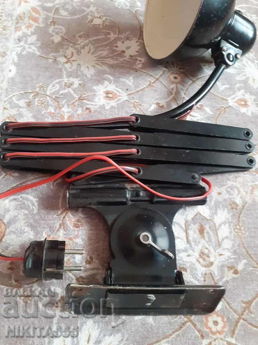 Auction Rare Kaiser-Idell-Original German extendable lamp Auction Rare Kaiser-Idell-Original German extendable lamp