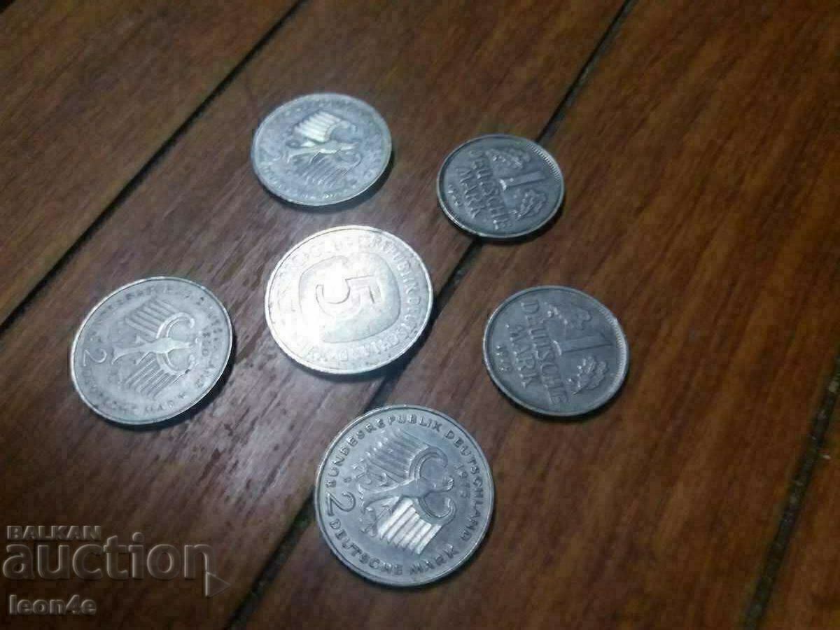 Lot de mărci germane cu preț € 9.50 | 18.58 BGN Lot de mărci germane cu preț € 9.50 | 18.58 BGN