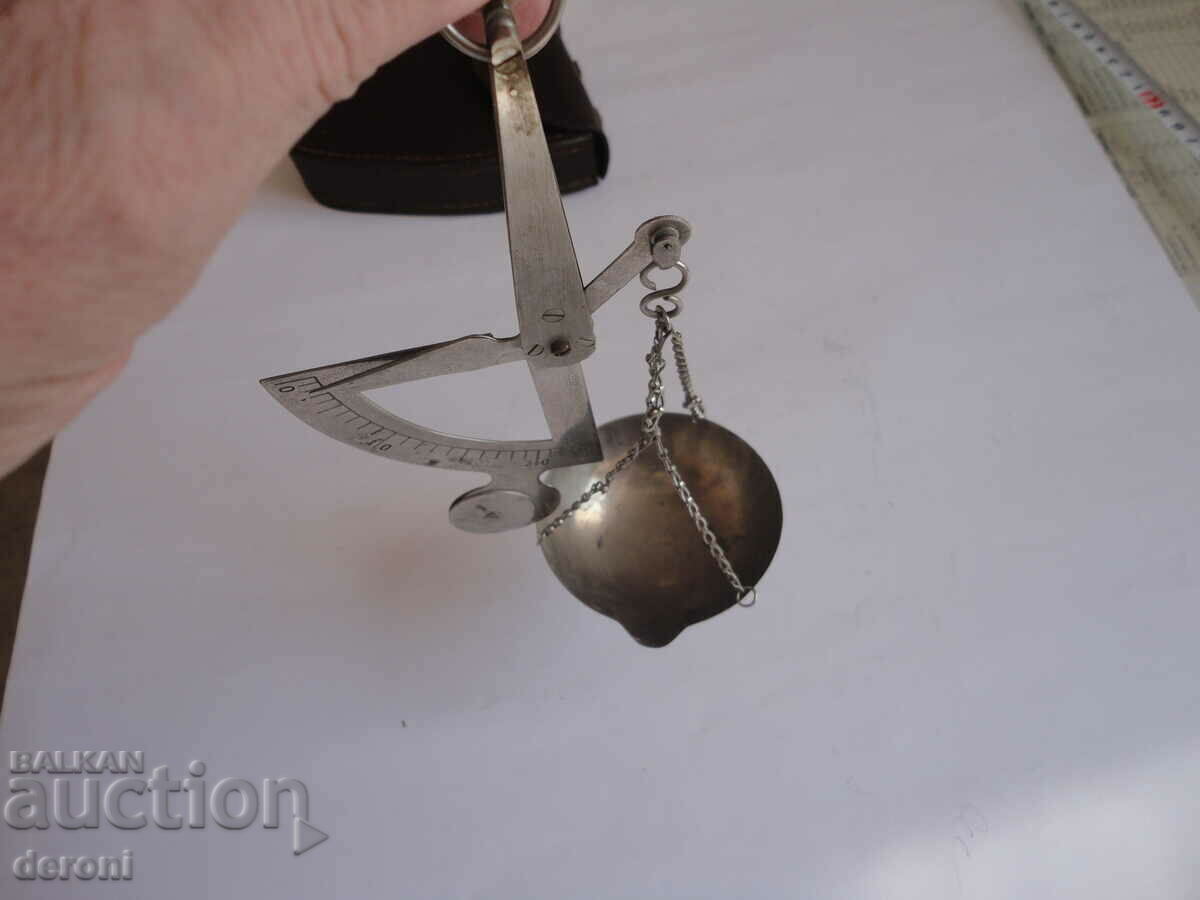 Delivery of Antique Goldsmiths Jewelry Scale Scale Scale Delivery of Antique Goldsmiths Jewelry Scale Scale Scale