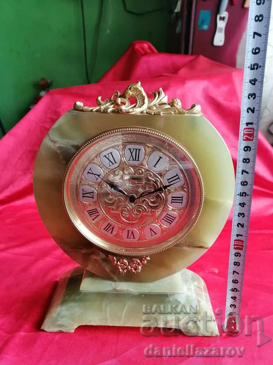 ELSINOR Tabletop Swiss Mechanical Onyx Clock - 6 ELSINOR Tabletop Swiss Mechanical Onyx Clock - 6