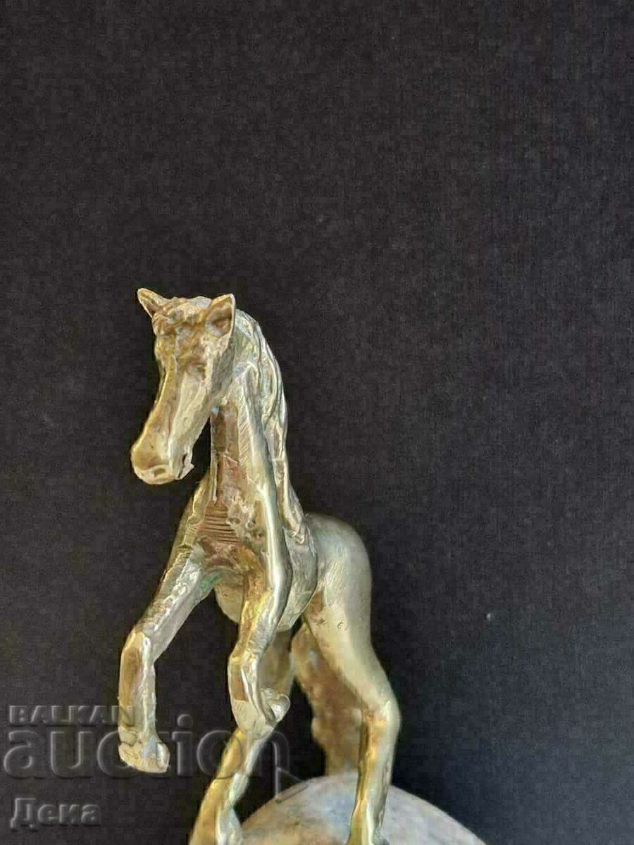 Sculptură din alamă Alexander Tsekov cu preț € 30.68 | 60.01 BGN Sculptură din alamă Alexander Tsekov cu preț € 30.68 | 60.01 BGN