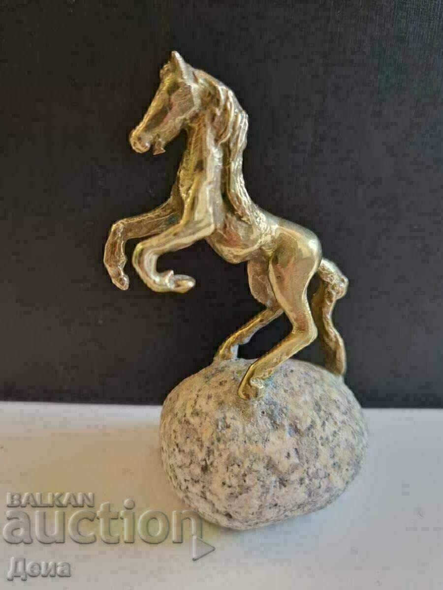 Sculptură din alamă Alexander Tsekov Sculptură din alamă Alexander Tsekov