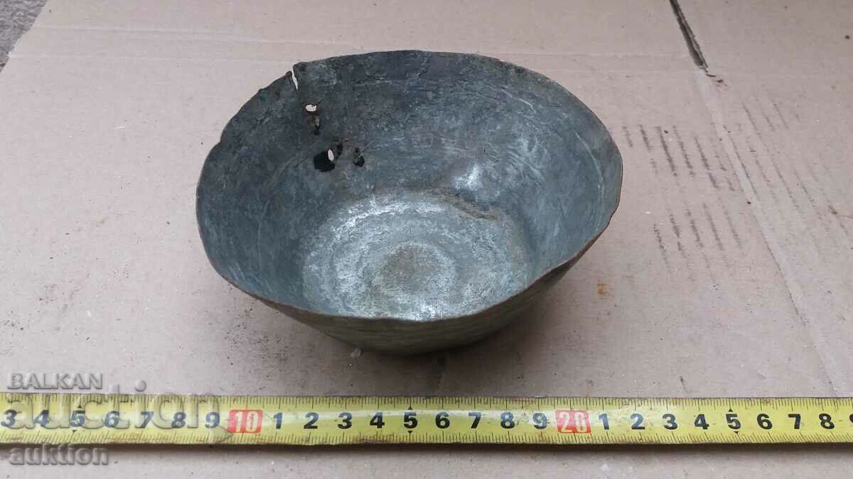 WROUGHT RENAISSANCE COPPER BOWL, TRAY, PAN, BOWLER with price 7.89 BGN | € 4.03 WROUGHT RENAISSANCE COPPER BOWL, TRAY, PAN, BOWLER with price 7.89 BGN | € 4.03