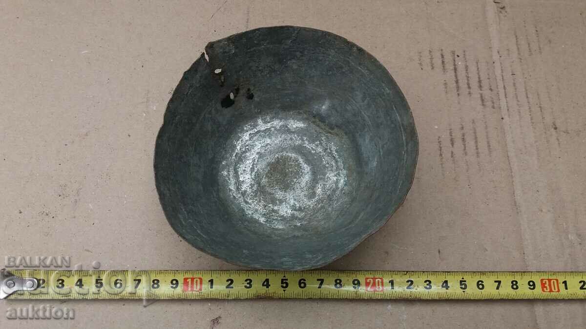 Auction WROUGHT RENAISSANCE COPPER BOWL, TRAY, PAN, BOWLER Auction WROUGHT RENAISSANCE COPPER BOWL, TRAY, PAN, BOWLER